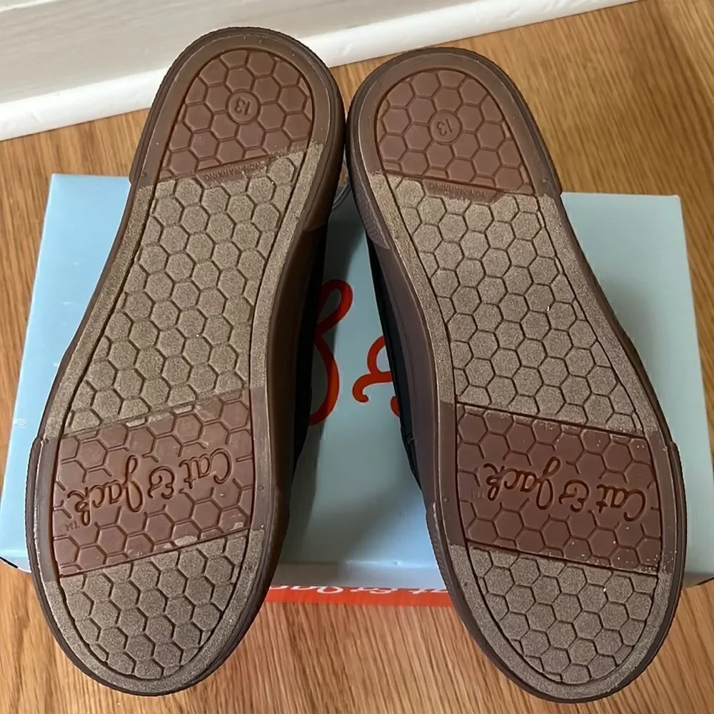 Cat & Jack Lyam Style NWT Shoe Size 13 Color is Charcoal Gray